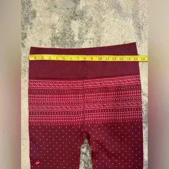Women’s Fabletics Leggings - Picture 4 of 6